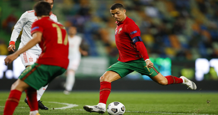 法兰克福直播_法兰克福直播赛事在线直播_无插件观看法兰克福直播-24直播